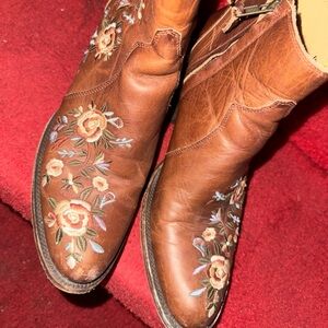 Shyanne Floral Embroidered Tan Ankle Boots